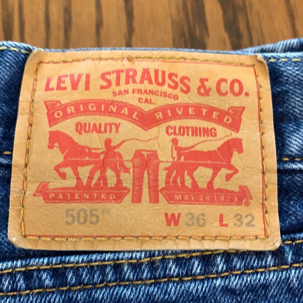 Levi’s 505 Red Tag Jeans Size 36 / 32